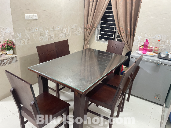 Dining Table with 6 Chairs